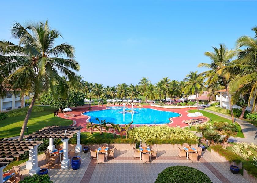 Goa Mobor Beach Exterior