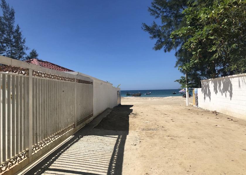  Gyeiktaw Exterior Detail