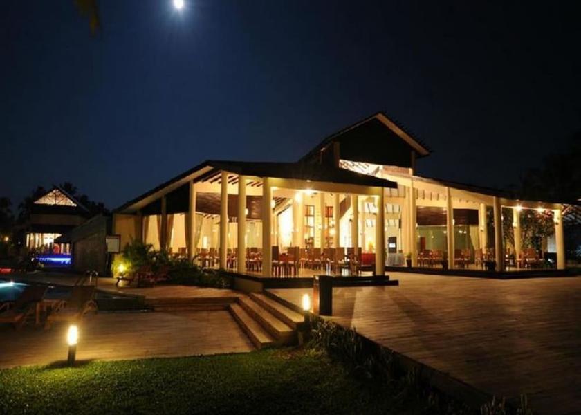  Ngwe Saung Exterior Detail