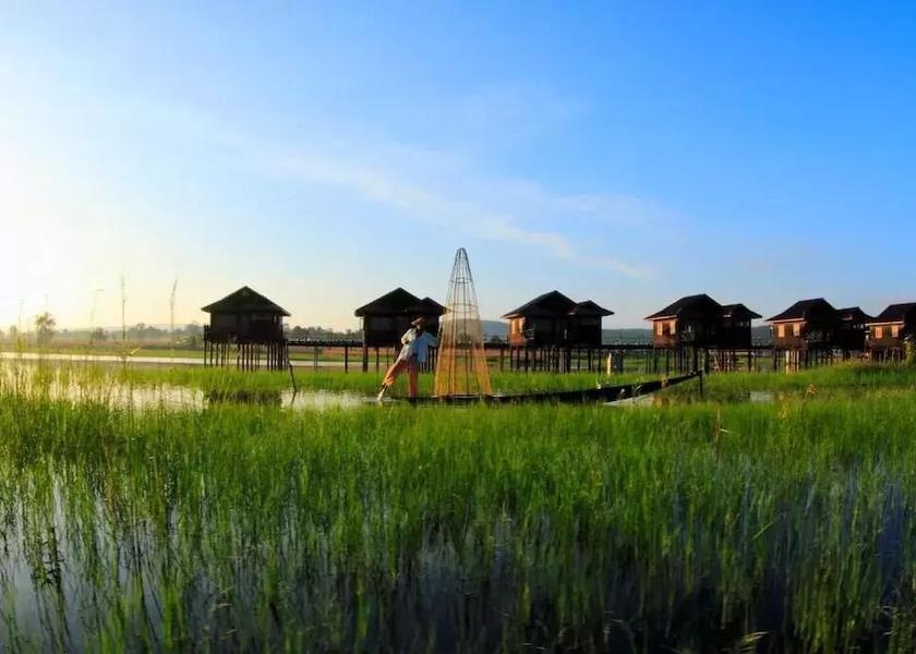  Nyaungshwe Exterior Detail