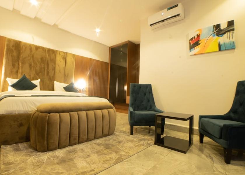  Abuja Room