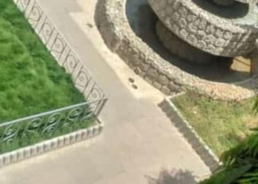  Kano Exterior Detail