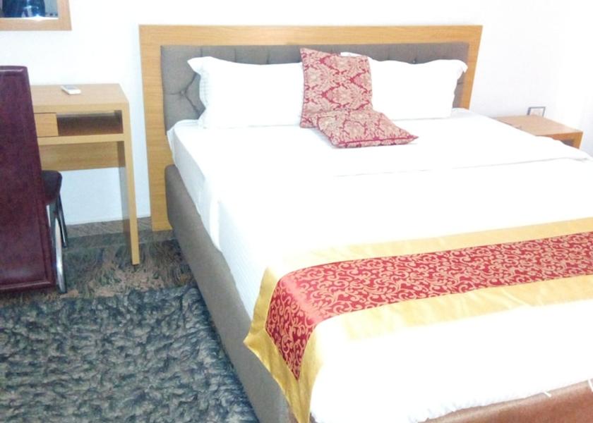  Owerri Room