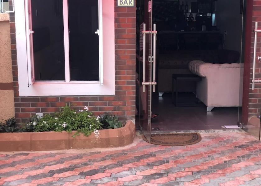  Owerri Exterior Detail