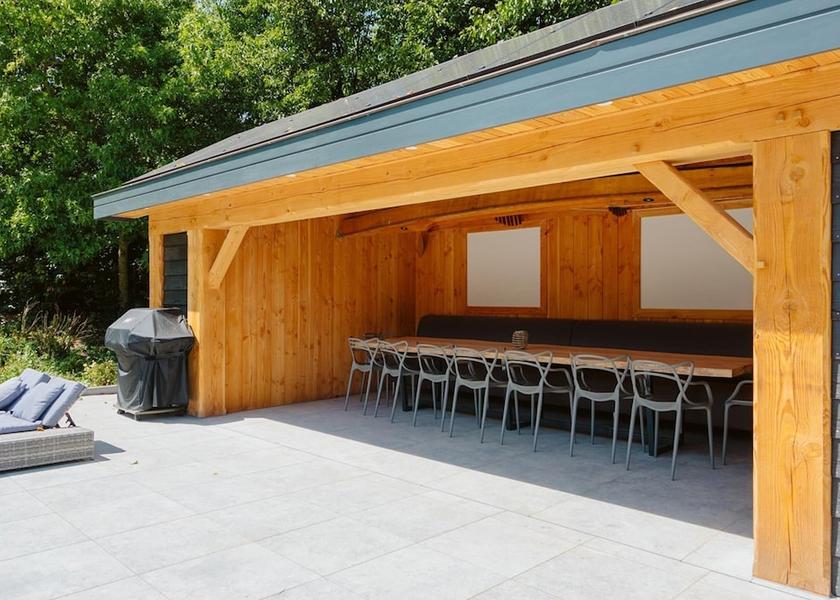 South Holland Ouddorp Exterior Detail