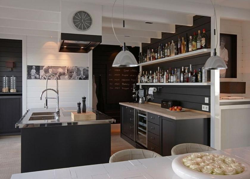 Friesland Heeg Dining Area