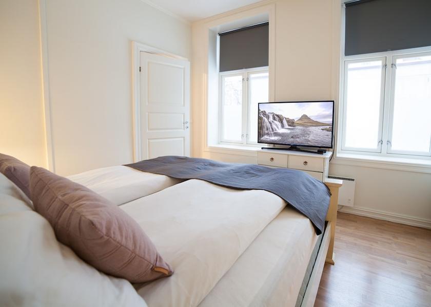  Oslo Room