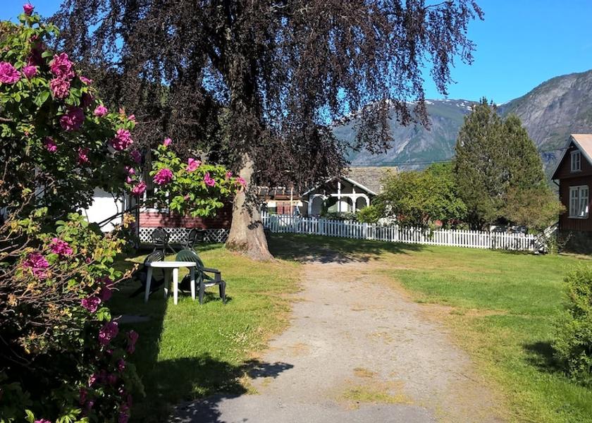 Sogn og Fjordane (county) Luster Garden