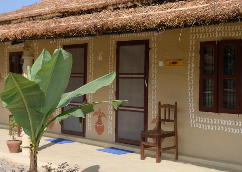 Gandaki Kawasoti Hotel Exterior