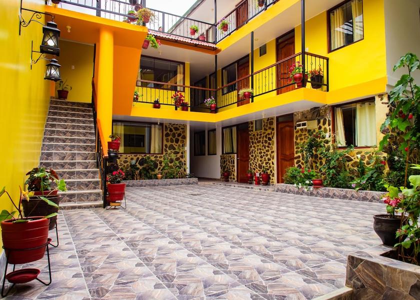 Cusco (region) Ollantaytambo Exterior Detail