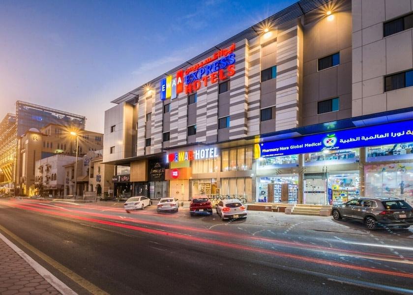  Jeddah Exterior Detail