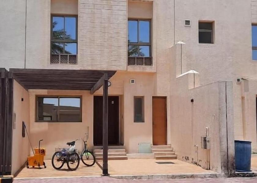 Eastern Province Abqaiq Exterior Detail