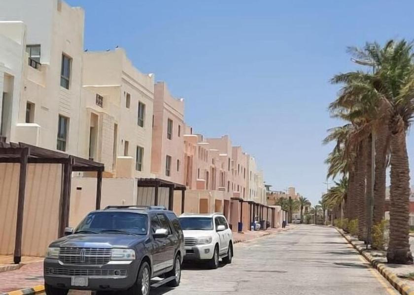 Eastern Province Abqaiq Exterior Detail