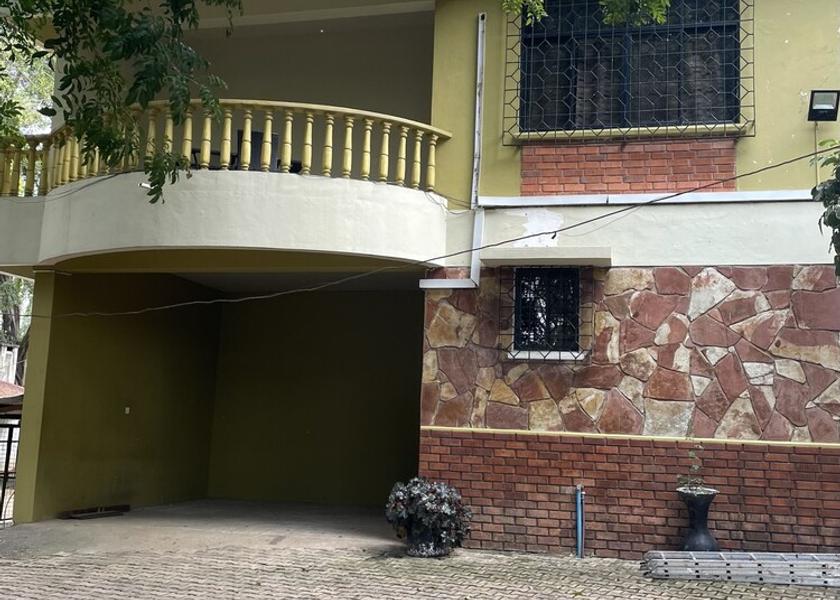  Mwanza Exterior Detail