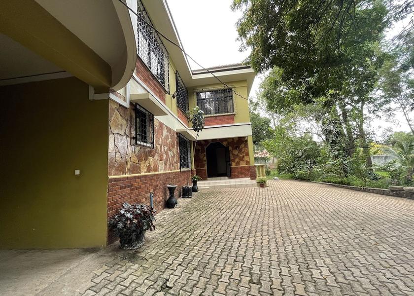  Mwanza Exterior Detail