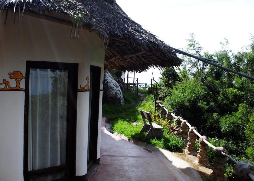  Mambo Exterior Detail