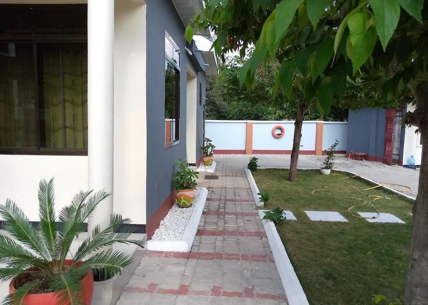  Dar es Salaam Exterior Detail