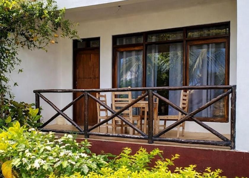  Nungwi Balcony