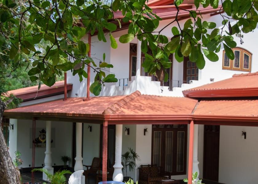 Anuradhapura District Habarana Exterior Detail