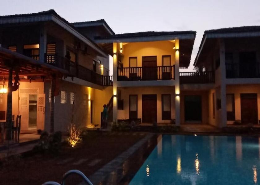 Southern Province Rekawa Exterior