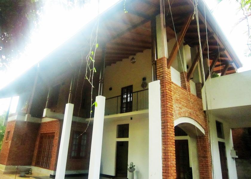 Gampaha District Seeduwa - Katunayake Exterior Detail