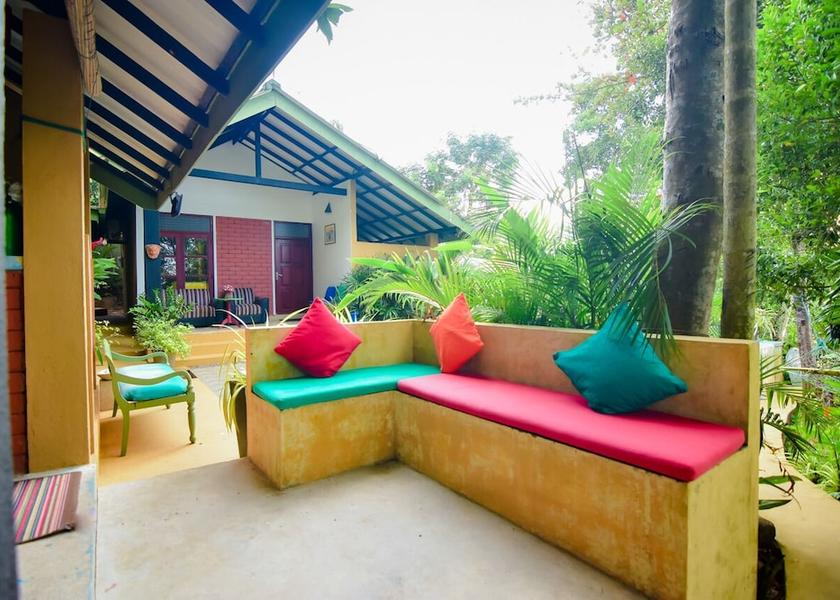 Gampaha District Seeduwa - Katunayake Exterior Detail