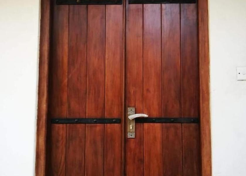 Gampaha District Seeduwa - Katunayake Exterior Detail