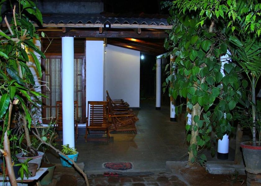 Monaragala District Udawalawa Terrace