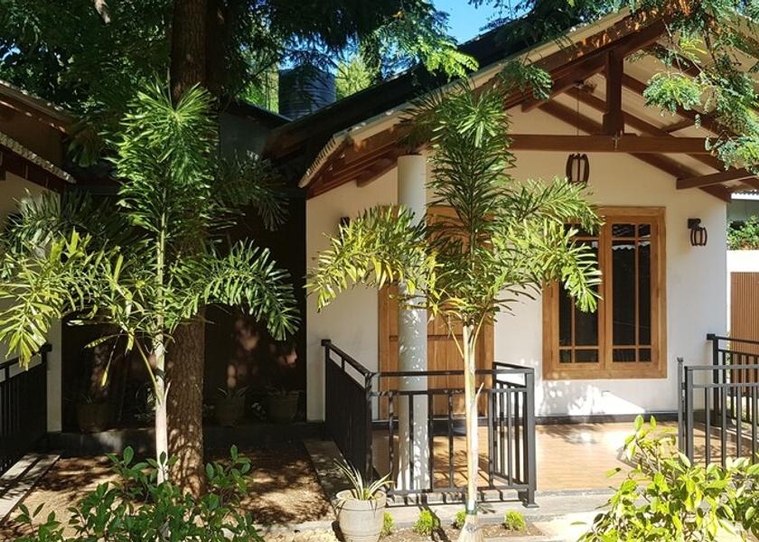 Sabaragamuwa Province Udawalawa Facade