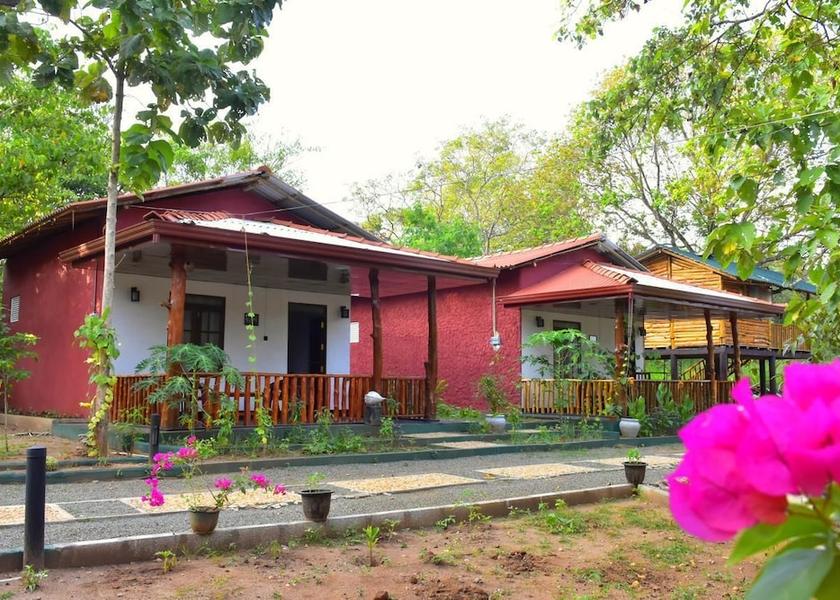 Sabaragamuwa Province Udawalawa Exterior Detail