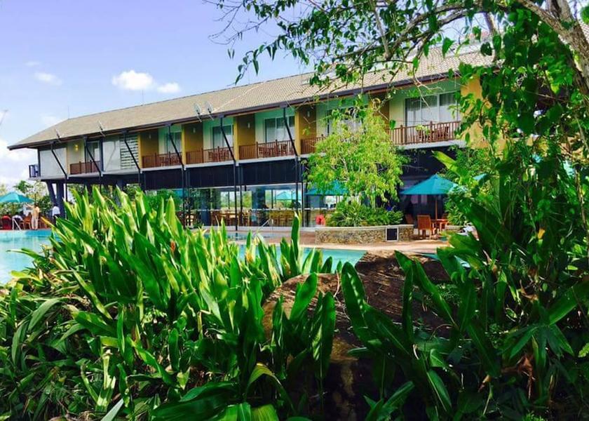 Kalutara District Ingiriya Exterior Detail