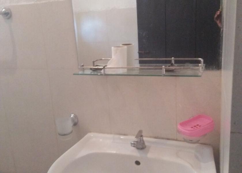 Galle District Unawatuna Bathroom