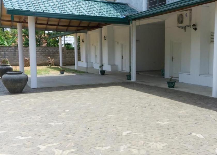 Southern Province Weerawila Terrace/patio