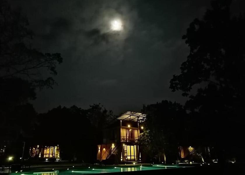 Hambantota District Weerawila Exterior Detail