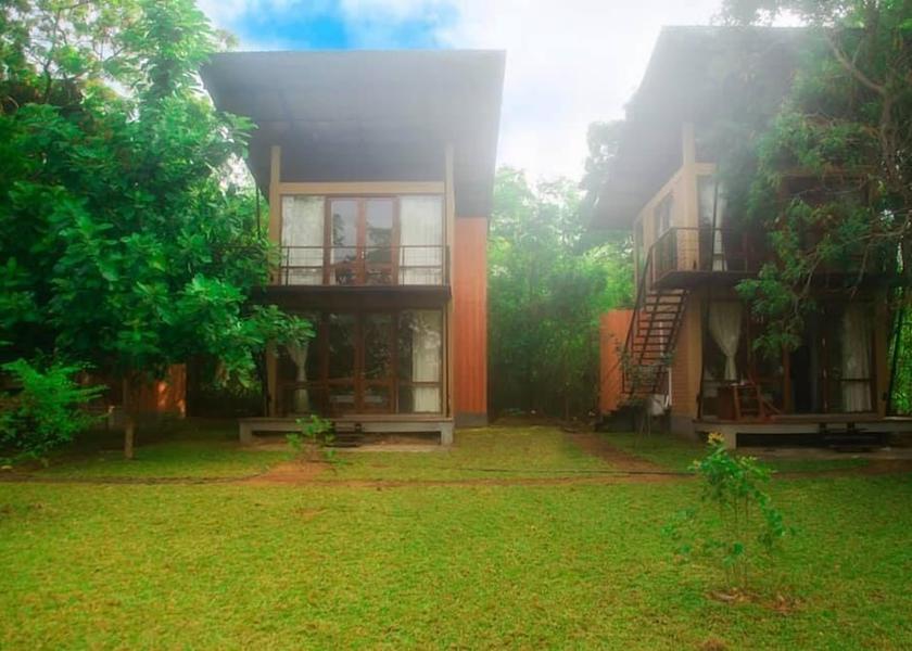 Hambantota District Weerawila Exterior Detail