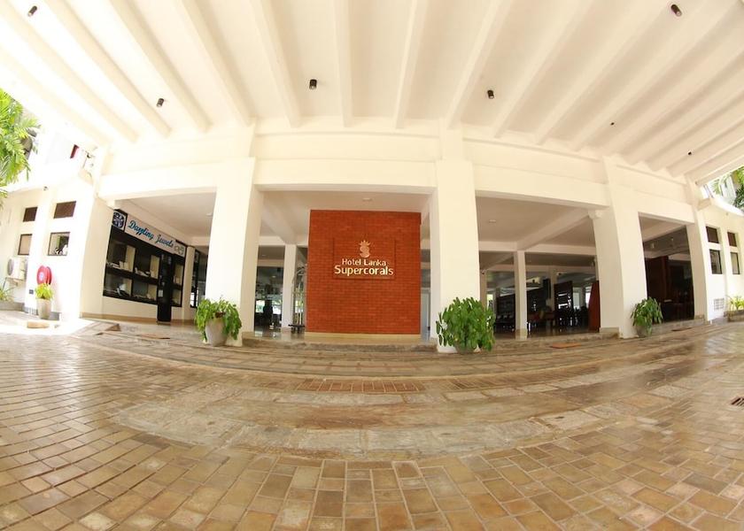 Galle District Hikkaduwa Facade