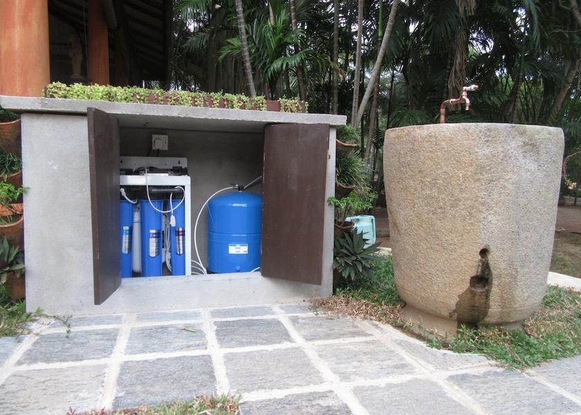 Puttalam District Wennappuwa Exterior Detail