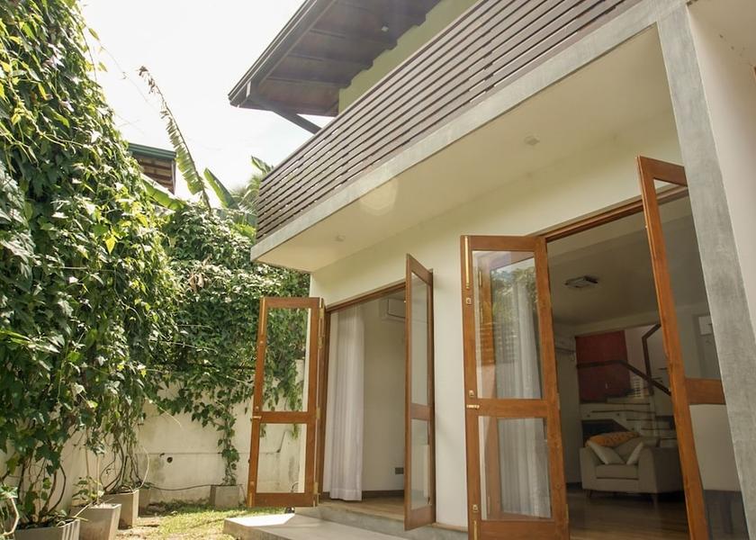 Colombo District Battaramulla Exterior Detail