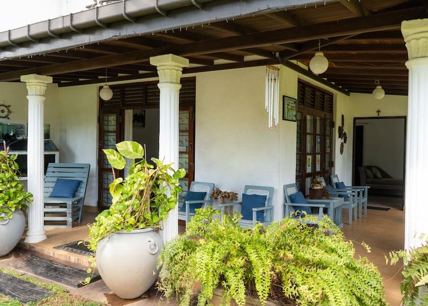 Gampaha District Negombo Facade