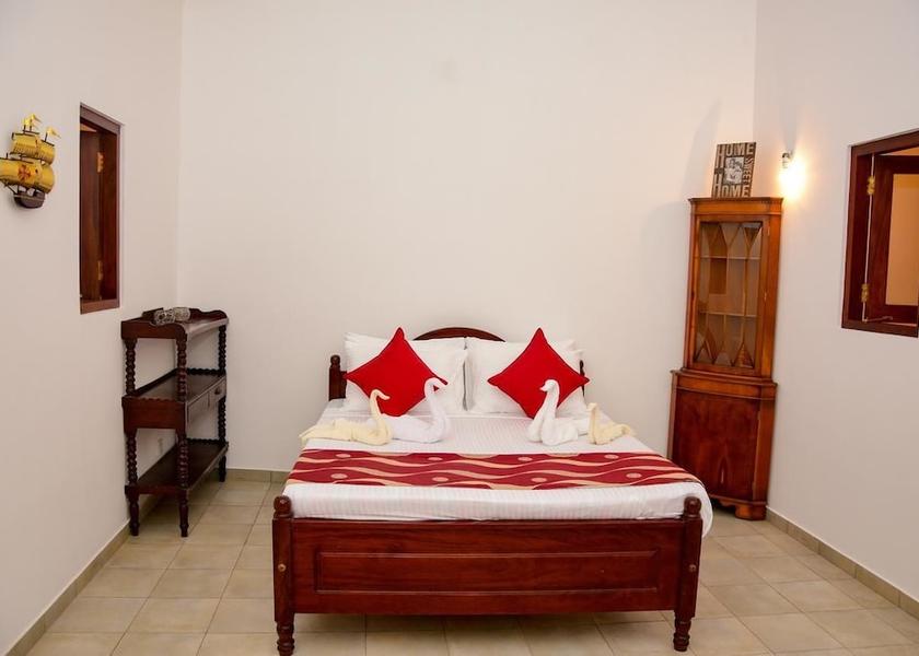 Galle District Boossa Room