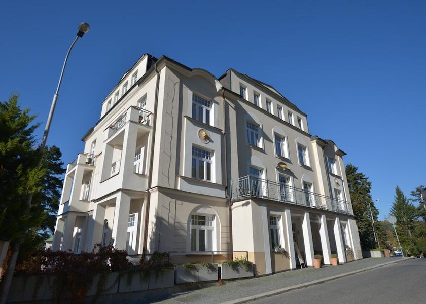 Karlovy Vary (region) Marianske Lazne Exterior Detail
