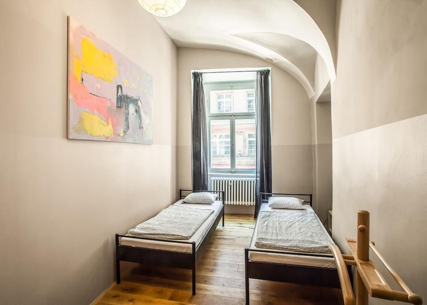  Prague Room