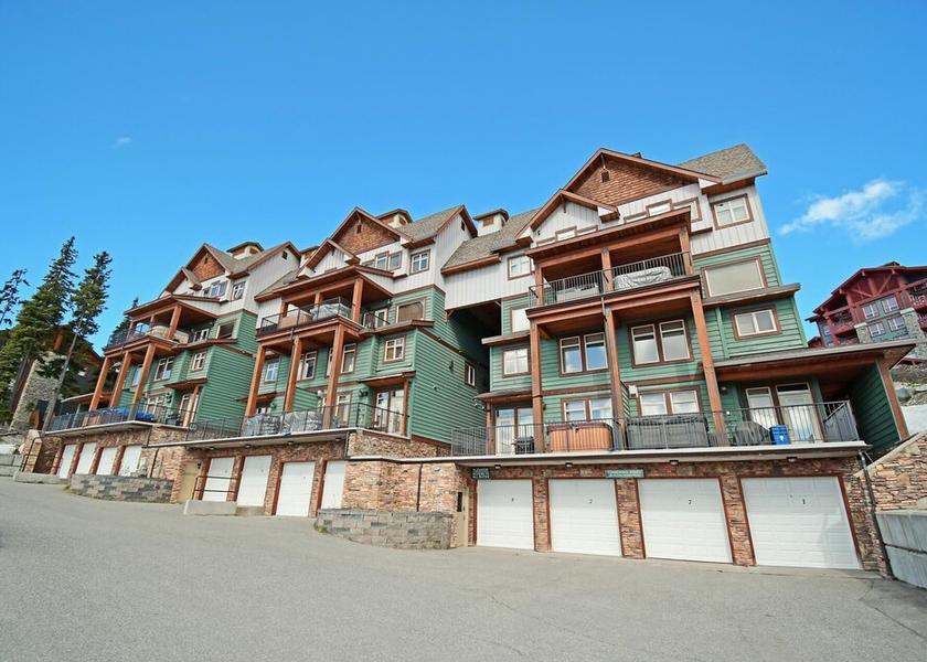 British Columbia Beaverdell Exterior Detail