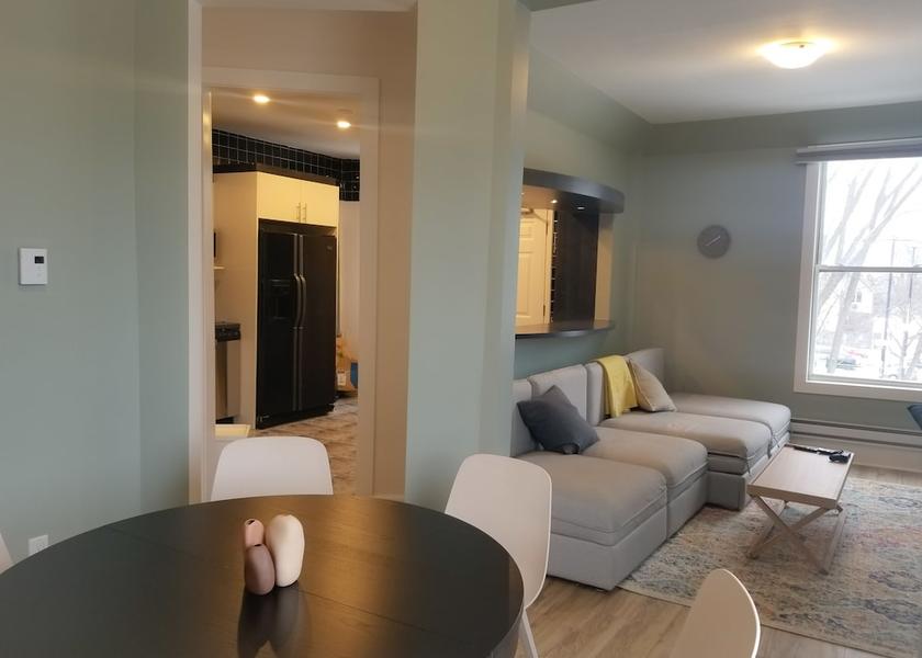 Ontario Ottawa Room