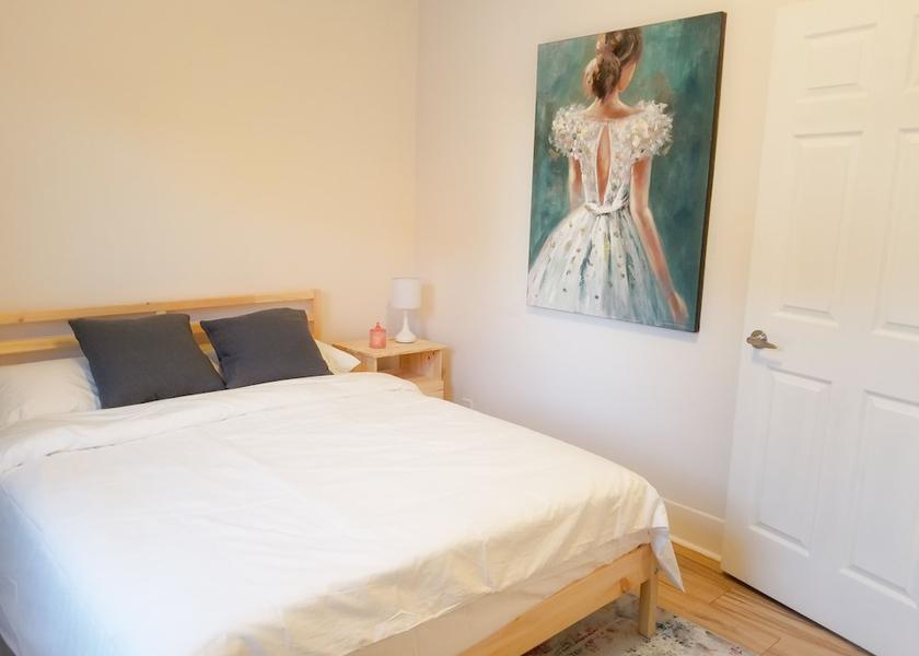 Ontario Ottawa Room