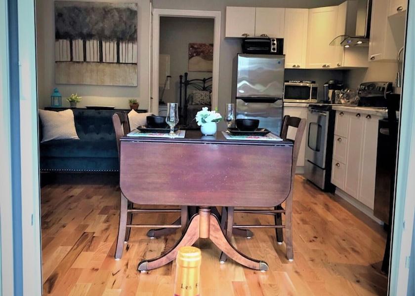 Ontario Ottawa Exterior Detail