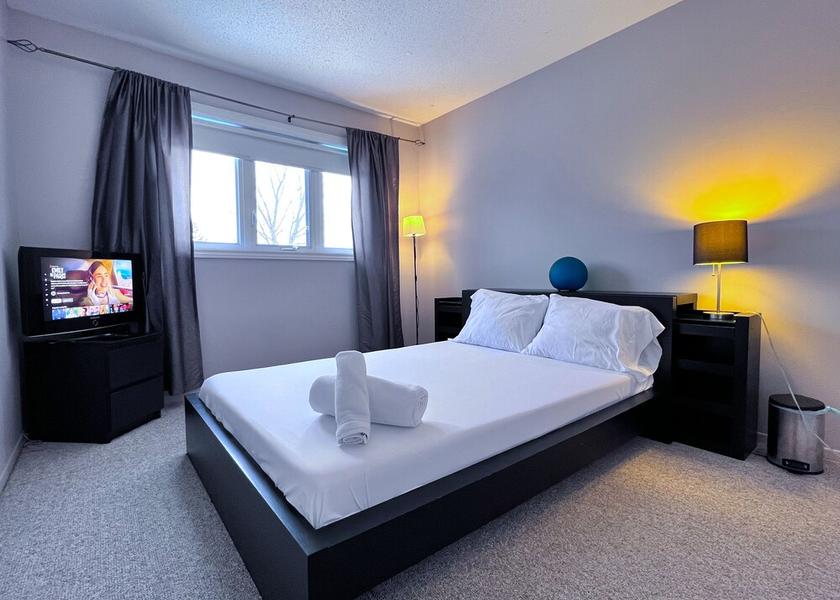 Ontario Ottawa Room