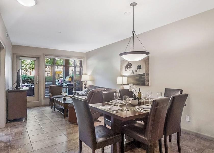 British Columbia Kelowna Interior Entrance