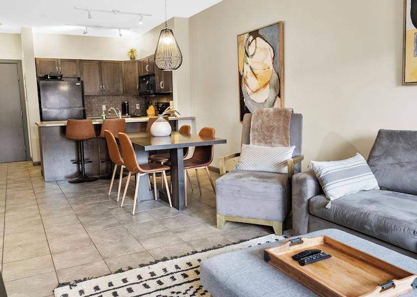 British Columbia Kelowna Interior Entrance