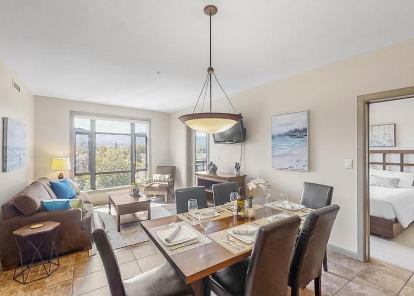 British Columbia Kelowna Interior Entrance